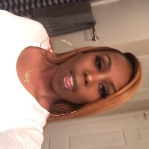 Meet your Posher, Lakisha